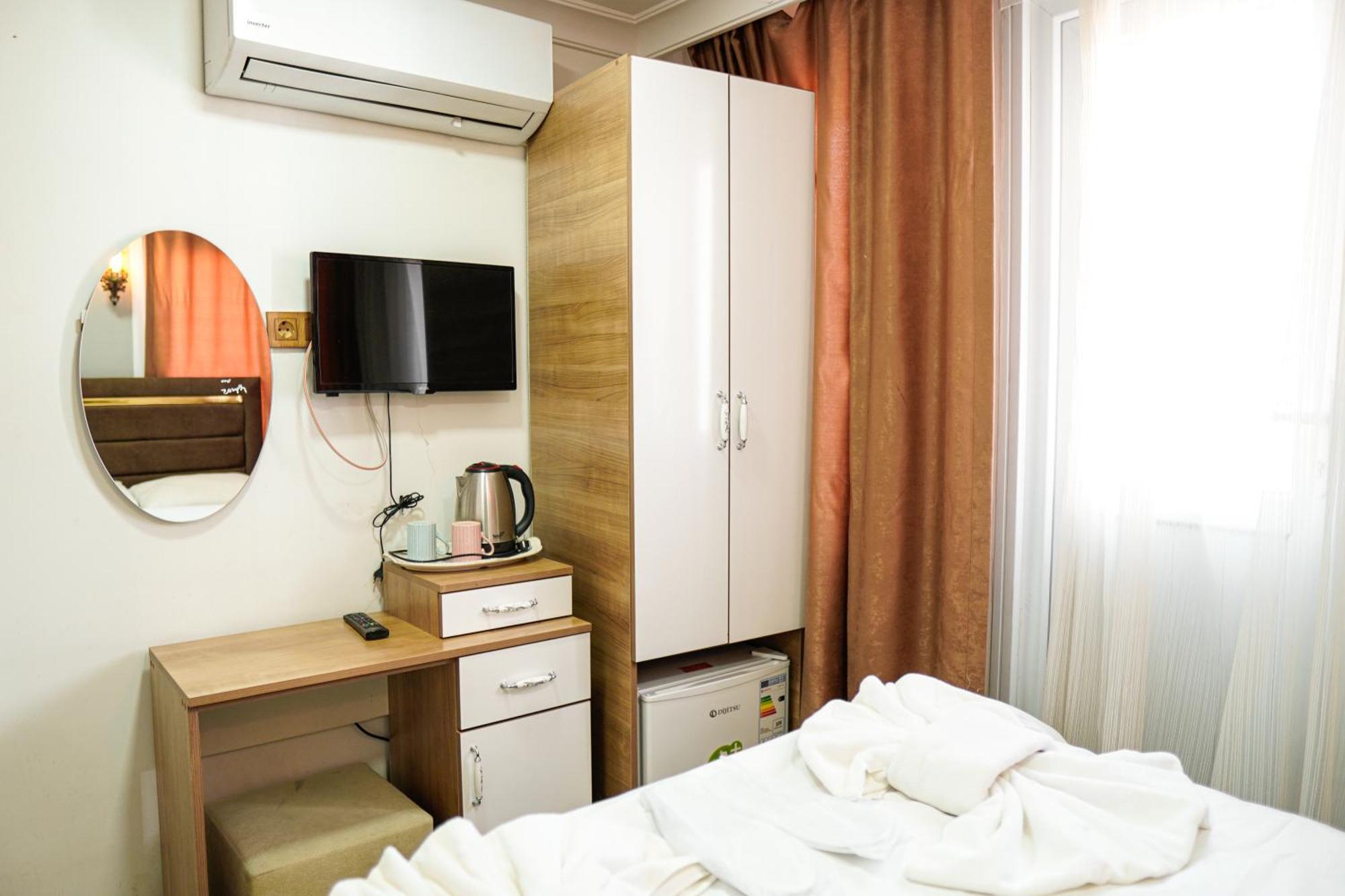 Laos Town Hause Istambul